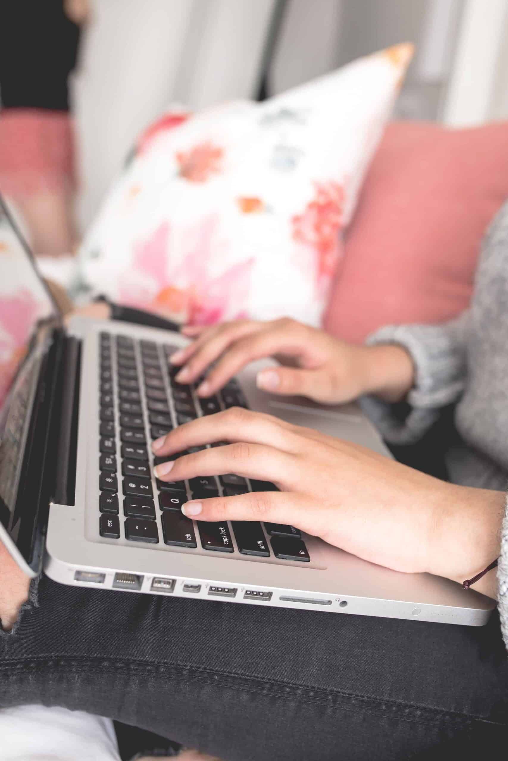 How to Write a Blog Disclaimer - Angela Giles