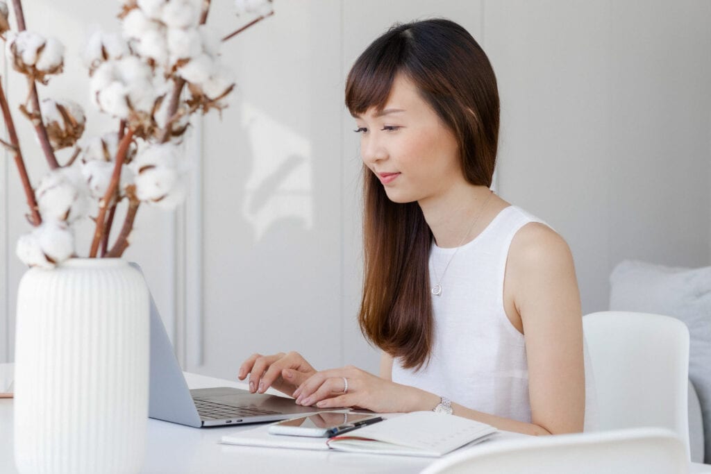 Cold Emailing Strategies That Connect and Convert